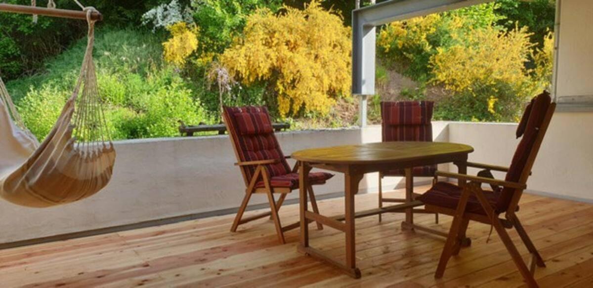 Moderne Wohnung Mit Studio In Bauernhausscheune Am See Biersdorf Exteriör bild
