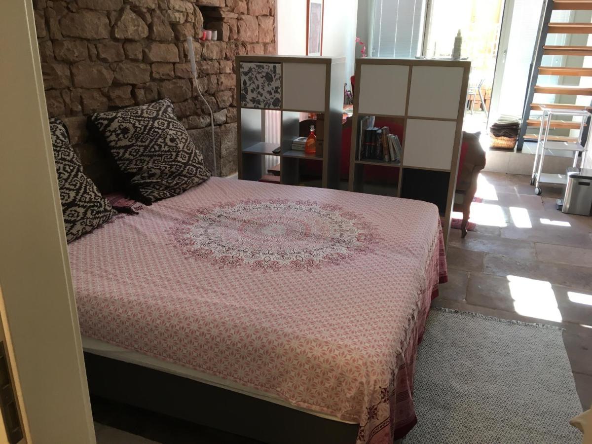 Moderne Wohnung Mit Studio In Bauernhausscheune Am See Biersdorf Exteriör bild