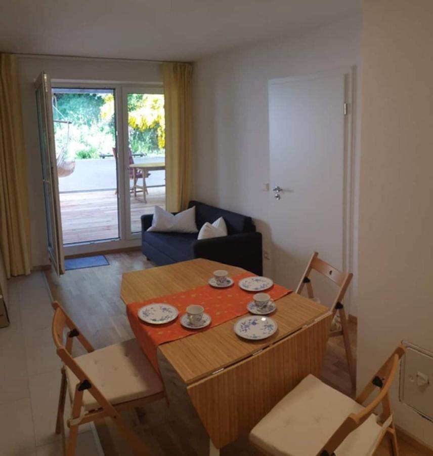 Moderne Wohnung Mit Studio In Bauernhausscheune Am See Biersdorf Exteriör bild