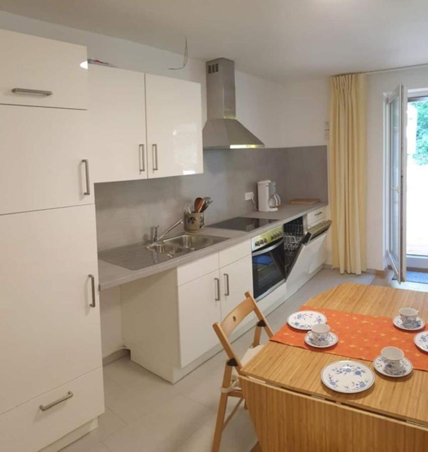 Moderne Wohnung Mit Studio In Bauernhausscheune Am See Biersdorf Exteriör bild